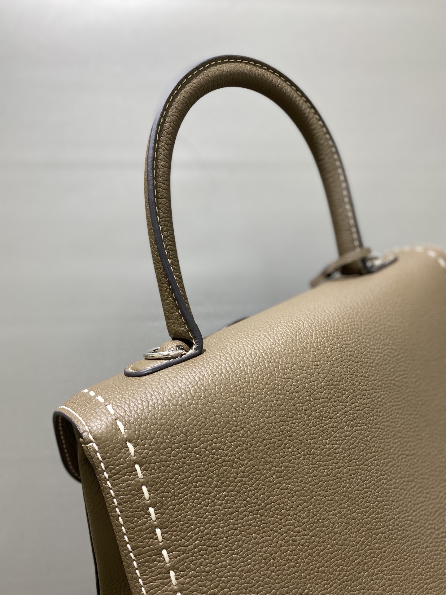 델보 브리앙 박스백 미듐